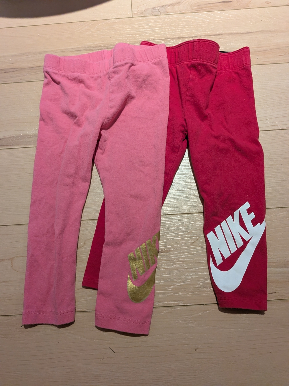 5 for 25$ Nike Girls' Pink and Red Leggings with Logo Detail - 2 Pack